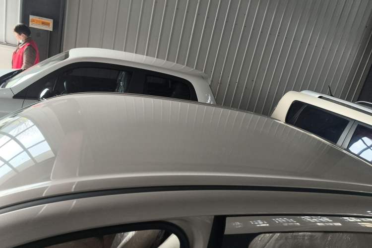Used Wuling Hongguang MINIEV 2025 Four-Door Version Advanced Edition Roof