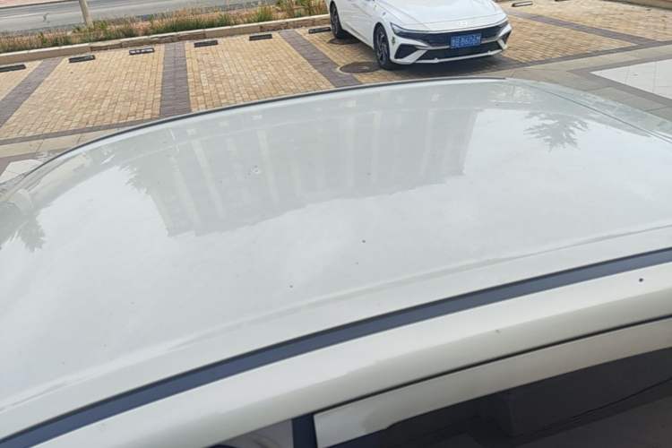 Used Wuling Hongguang MINIEV 2025 Four-Door Version Advanced Edition Roof