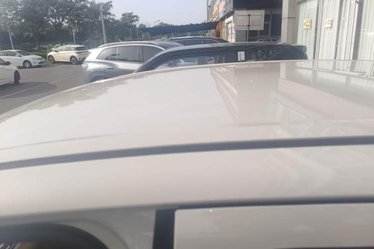 Used Wuling Hongguang MINIEV 2025 Four-Door Version Advanced Edition Roof
