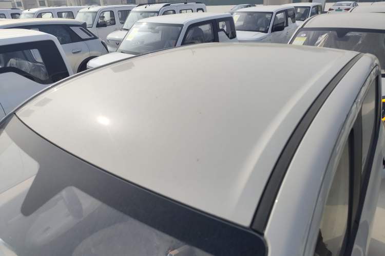 Used Wuling Hongguang MINIEV 2025 Four-Door Version Advanced Edition Roof