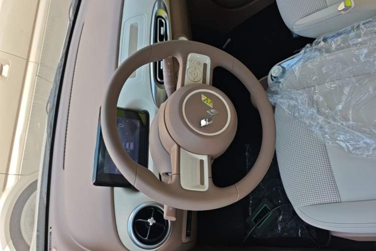Used Wuling Hongguang MINIEV 2025 Four-Door Version Advanced Edition Steering Wheel