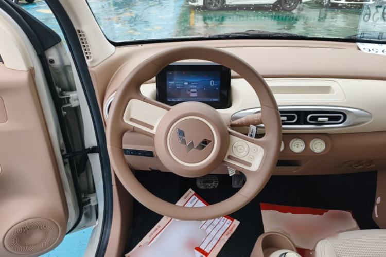 Used Wuling Hongguang MINIEV 2025 Four-Door Version Advanced Edition Steering Wheel