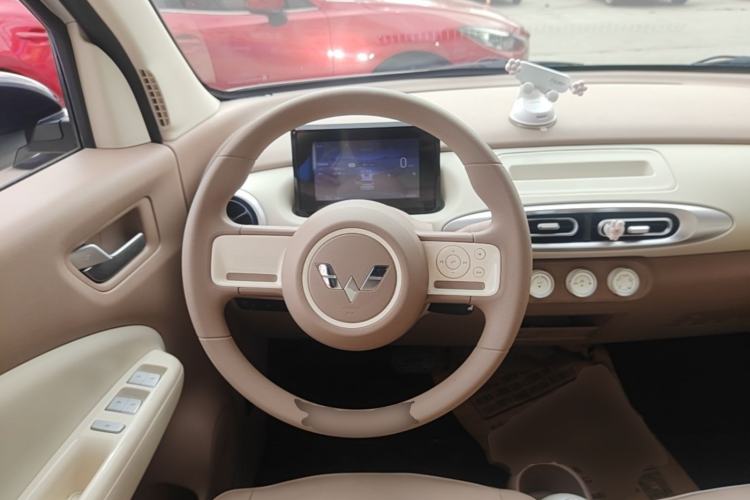 Used Wuling Hongguang MINIEV 2025 Four-Door Version Advanced Edition Steering Wheel