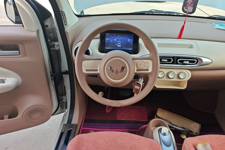 Used Wuling Hongguang MINIEV 2025 Four-Door Version Advanced Edition Steering Wheel