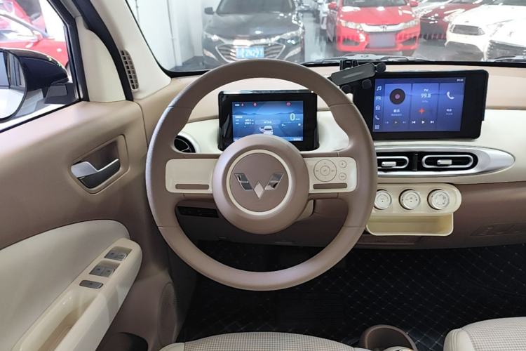 Used Wuling Hongguang MINIEV 2025 Four-Door Version Premium Edition Steering Wheel