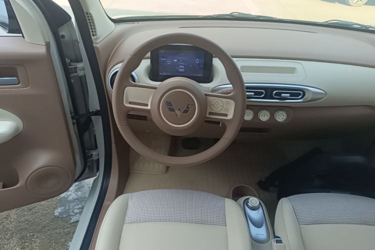 Used Wuling Hongguang MINIEV 2025 Four-Door Version Advanced Edition Steering Wheel