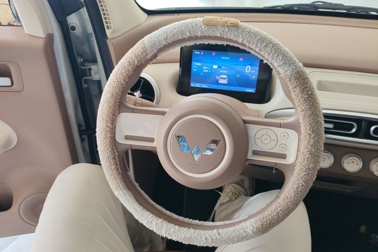 Used Wuling Hongguang MINIEV 2025 Four-Door Version Advanced Edition Steering Wheel