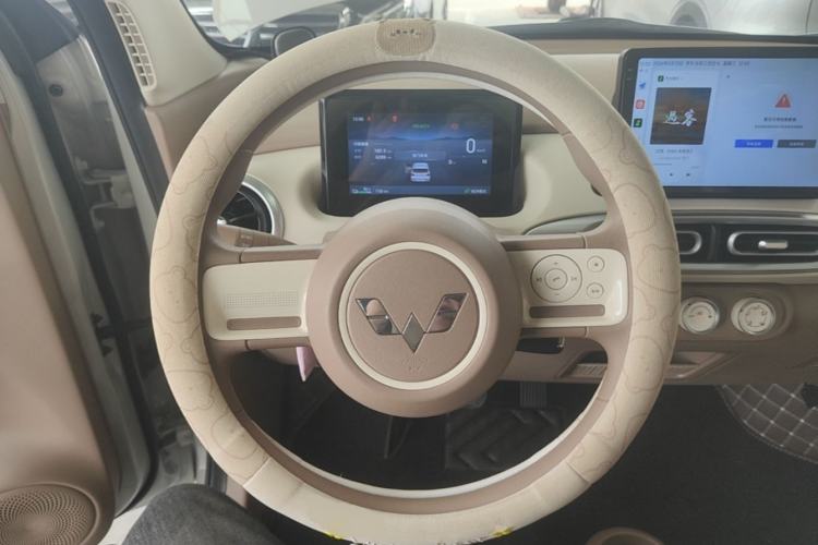 Used Wuling Hongguang MINIEV 2025 Four-Door Version Zhenxiang+ Edition Steering Wheel