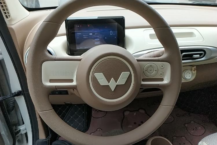 Used Wuling Hongguang MINIEV 2025 Four-Door Version Advanced Edition Steering Wheel