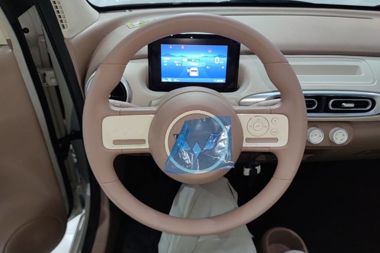 Used Wuling Hongguang MINIEV 2025 Four-Door Version Advanced Edition Steering Wheel