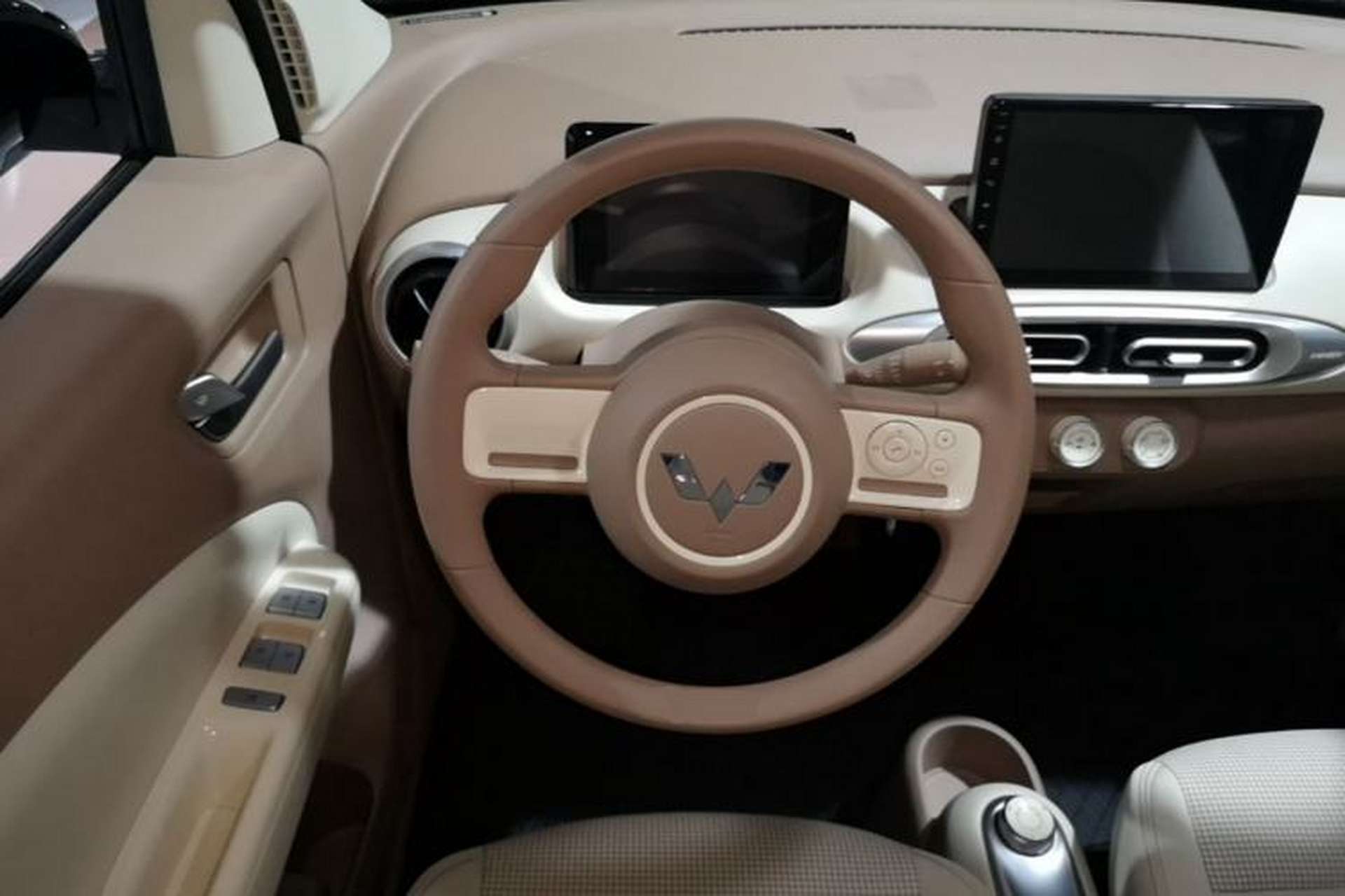 Used Wuling Hongguang MINIEV 2025 Four-Door Version Advanced Edition Steering Wheel