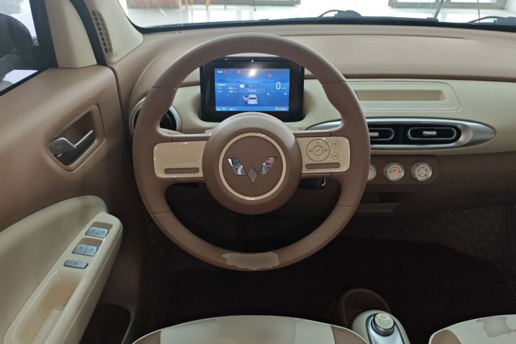 Used Wuling Hongguang MINIEV 2025 Four-Door Version Advanced Edition Steering Wheel