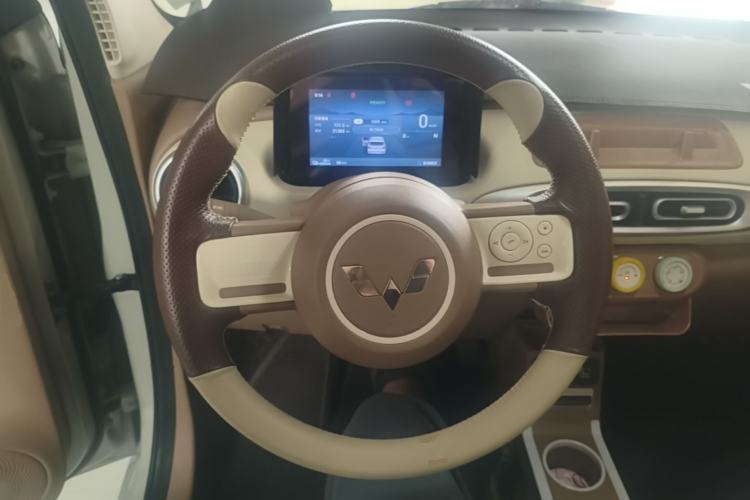 Used Wuling Hongguang MINIEV 2025 Four-Door Version Advanced Edition Steering Wheel