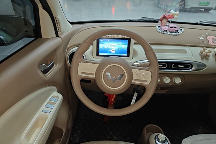 Used Wuling Hongguang MINIEV 2025 Four-Door Version Advanced Edition Steering Wheel