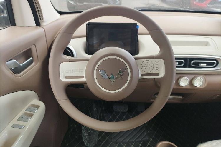 Used Wuling Hongguang MINIEV 2025 Four-Door Version Advanced Edition Steering Wheel