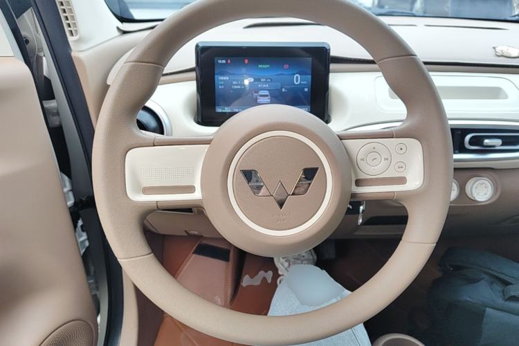 Used Wuling Hongguang MINIEV 2025 Four-Door Version Advanced Edition Steering Wheel