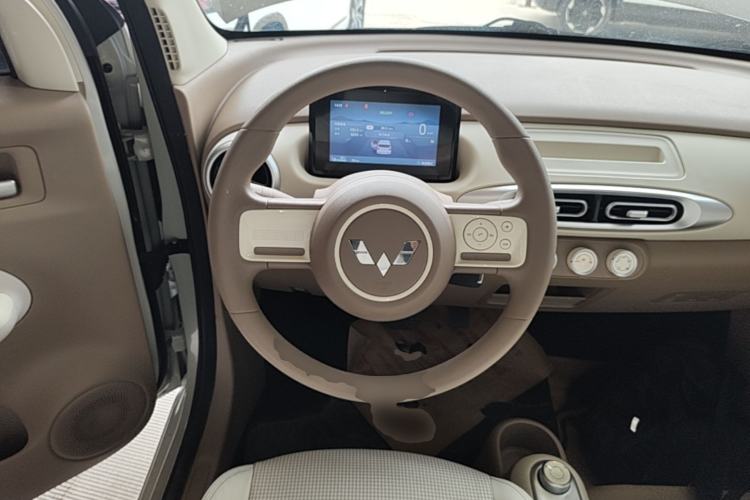 Used Wuling Hongguang MINIEV 2025 Four-Door Version Advanced Edition Steering Wheel