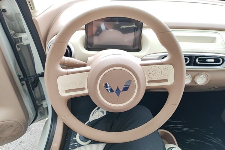 Used Wuling Hongguang MINIEV 2025 Four-Door Version Advanced Edition Steering Wheel