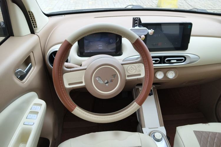 Used Wuling Hongguang MINIEV 2025 Four-Door Version Zhenxiang+ Edition Steering Wheel