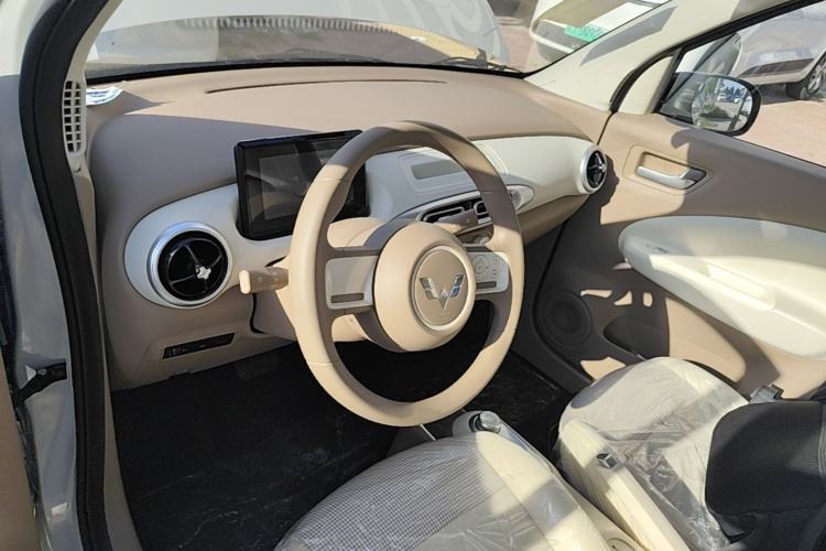 Used Wuling Hongguang MINIEV 2025 Four-Door Version Advanced Edition Steering Wheel