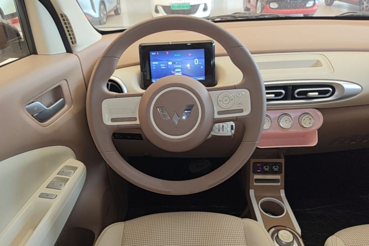 Used Wuling Hongguang MINIEV 2025 Four-Door Version Advanced Edition Steering Wheel