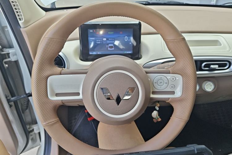 Used Wuling Hongguang MINIEV 2025 Four-Door Version Advanced Edition Steering Wheel