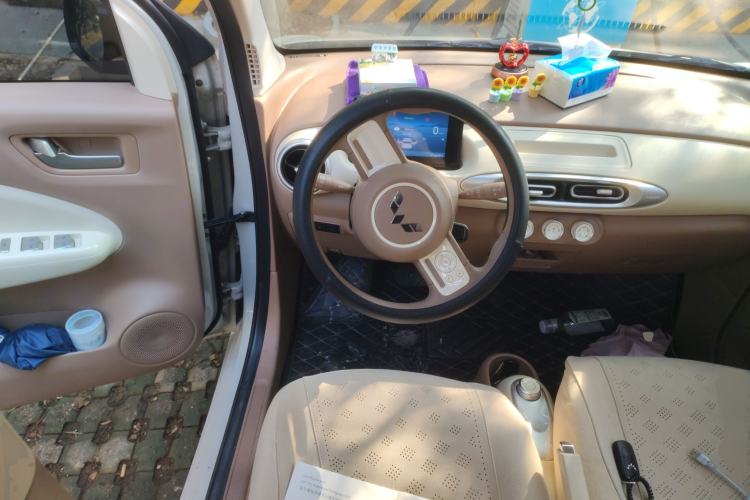 Used Wuling Hongguang MINIEV 2025 Four-Door Version Advanced Edition Steering Wheel