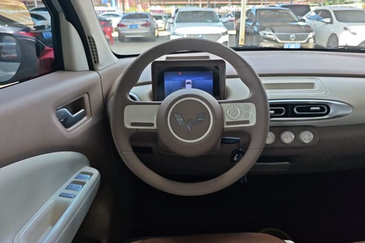 Used Wuling Hongguang MINIEV 2025 Four-Door Version Advanced Edition Steering Wheel