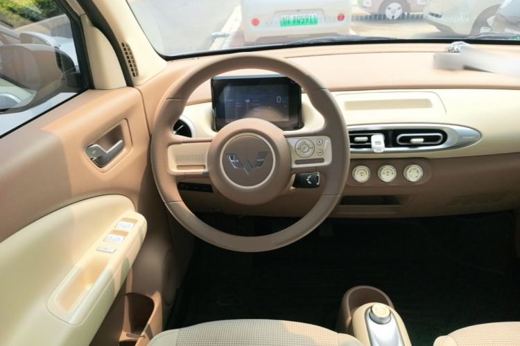 Used Wuling Hongguang MINIEV 2025 Four-Door Version Advanced Edition Steering Wheel