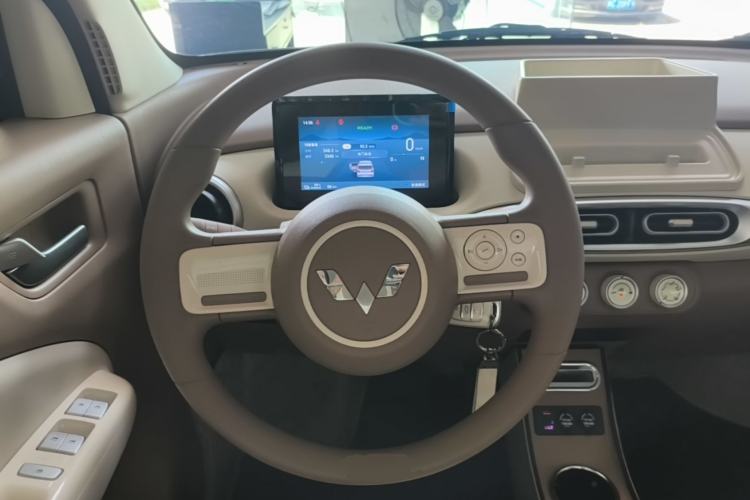 Used Wuling Hongguang MINIEV 2025 Four-Door Version Advanced Edition Steering Wheel