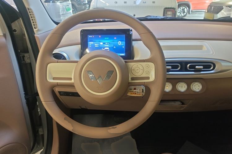 Used Wuling Hongguang MINIEV 2025 Four-Door Version Advanced Edition Steering Wheel