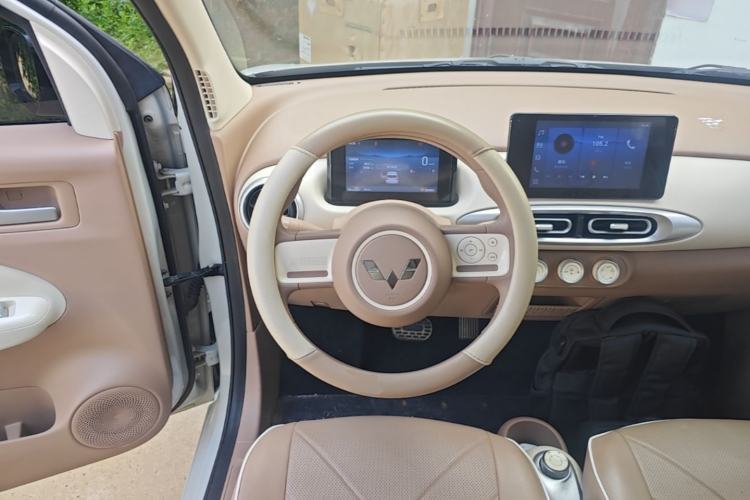 Used Wuling Hongguang MINIEV 2025 Four-Door Version Zhenxiang+ Edition Steering Wheel