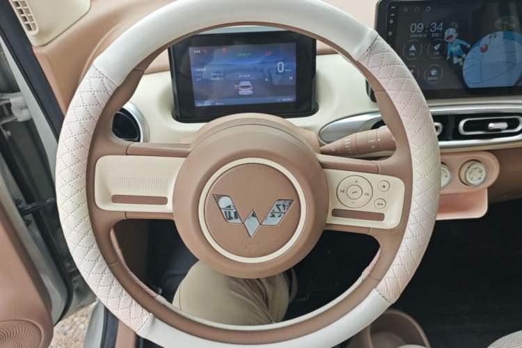 Used Wuling Hongguang MINIEV 2025 Four-Door Version Advanced Edition Steering Wheel