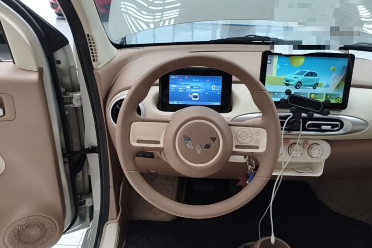 Used Wuling Hongguang MINIEV 2025 Four-Door Version Advanced Edition Steering Wheel