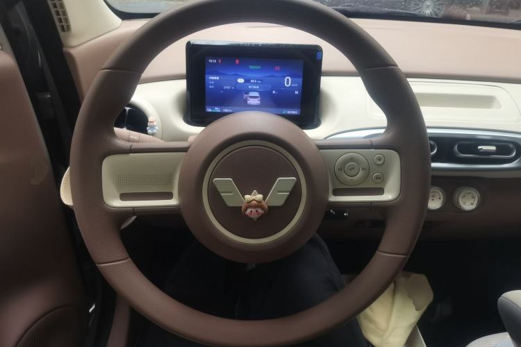 Used Wuling Hongguang MINIEV 2025 Four-Door Version Premium Edition Steering Wheel