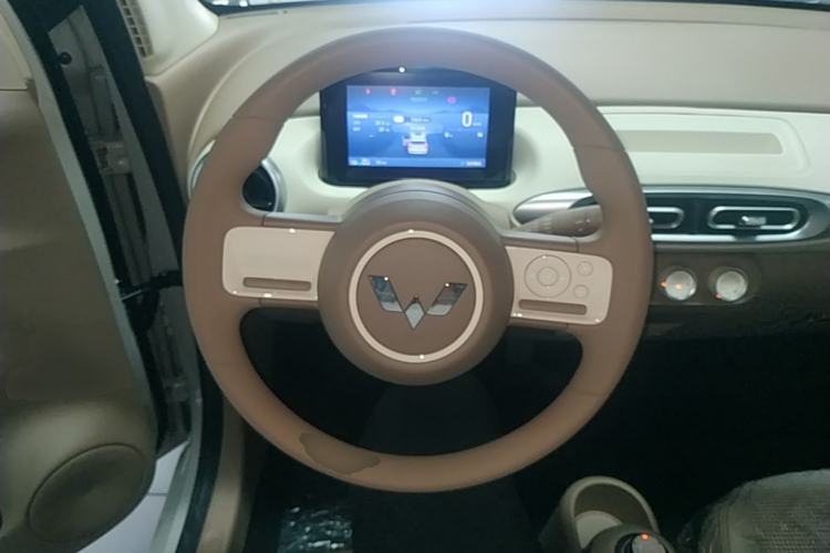 Used Wuling Hongguang MINIEV 2025 Four-Door Version Advanced Edition Steering Wheel