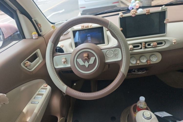 Used Wuling Hongguang MINIEV 2025 Four-Door Version Zhenxiang+ Edition Steering Wheel