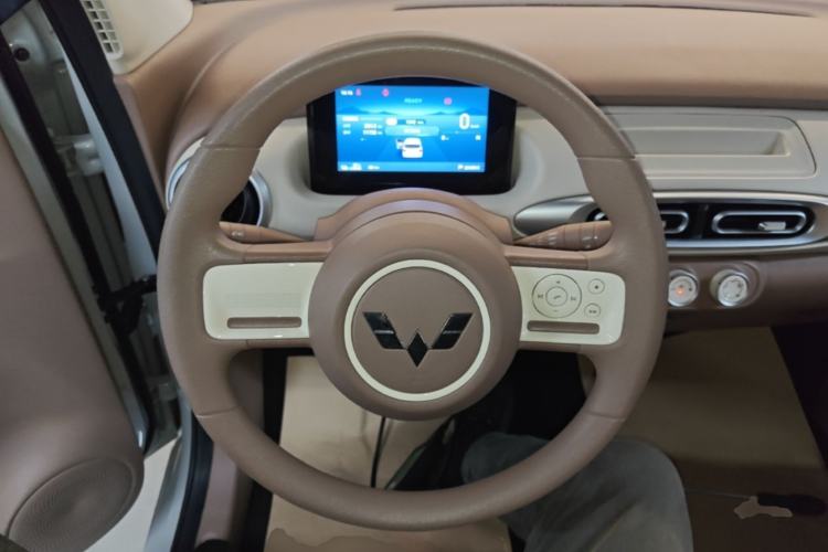 Used Wuling Hongguang MINIEV 2025 Four-Door Version Advanced Edition Steering Wheel