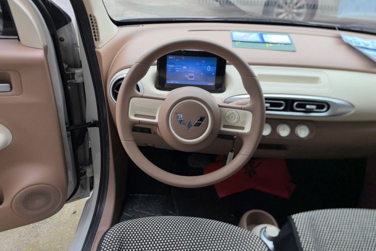 Used Wuling Hongguang MINIEV 2025 Four-Door Version Advanced Edition Steering Wheel