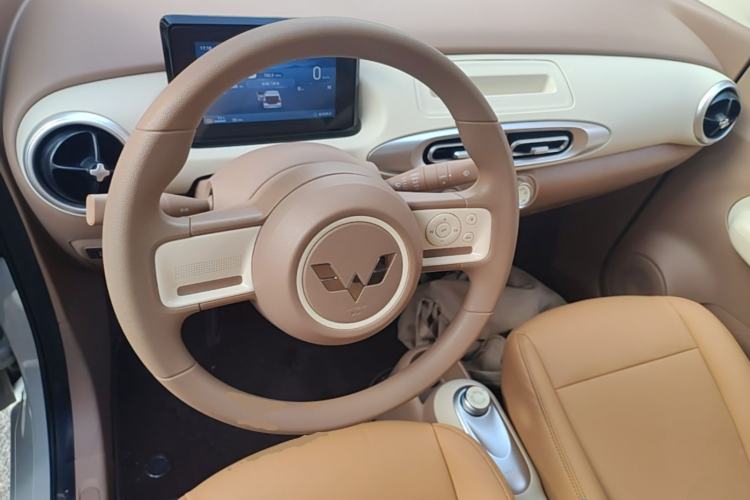 Used Wuling Hongguang MINIEV 2025 Four-Door Version Advanced Edition Steering Wheel