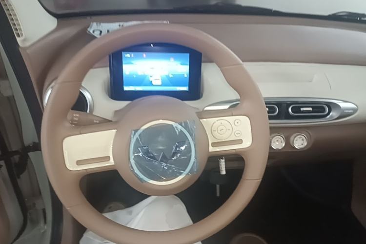 Used Wuling Hongguang MINIEV 2025 Four-Door Version Advanced Edition Steering Wheel