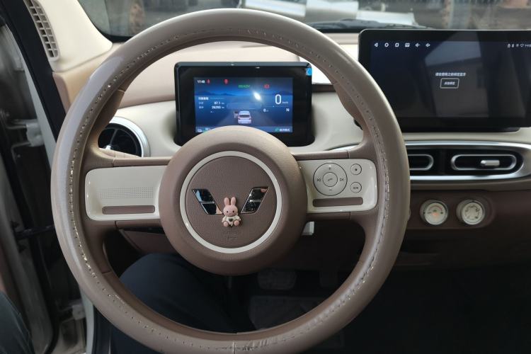Used Wuling Hongguang MINIEV 2025 Four-Door Version Advanced Edition Steering Wheel
