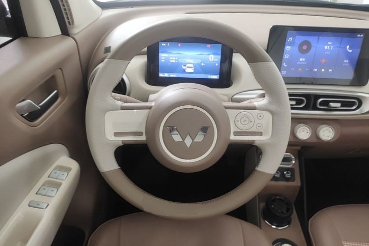 Used Wuling Hongguang MINIEV 2025 Four-Door Version Zhenxiang+ Edition Steering Wheel