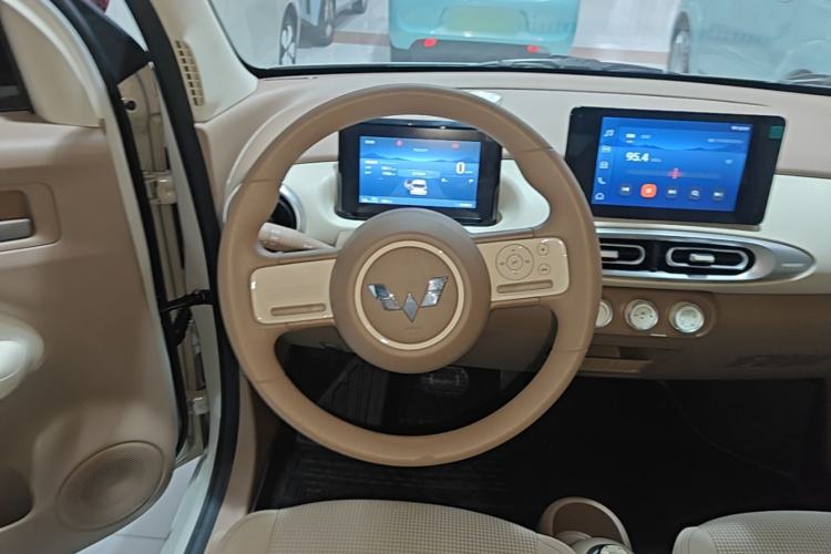 Used Wuling Hongguang MINIEV 2025 Four-Door Version Zhenxiang+ Edition Steering Wheel