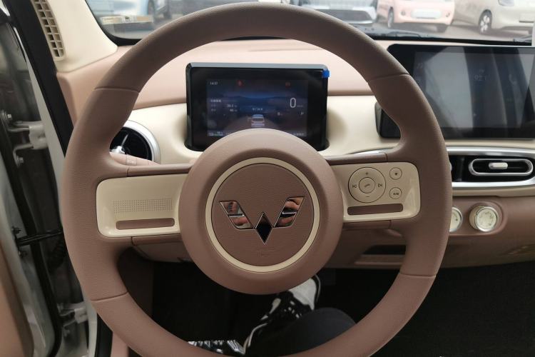 Used Wuling Hongguang MINIEV 2025 Four-Door Version Zhenxiang+ Edition Steering Wheel