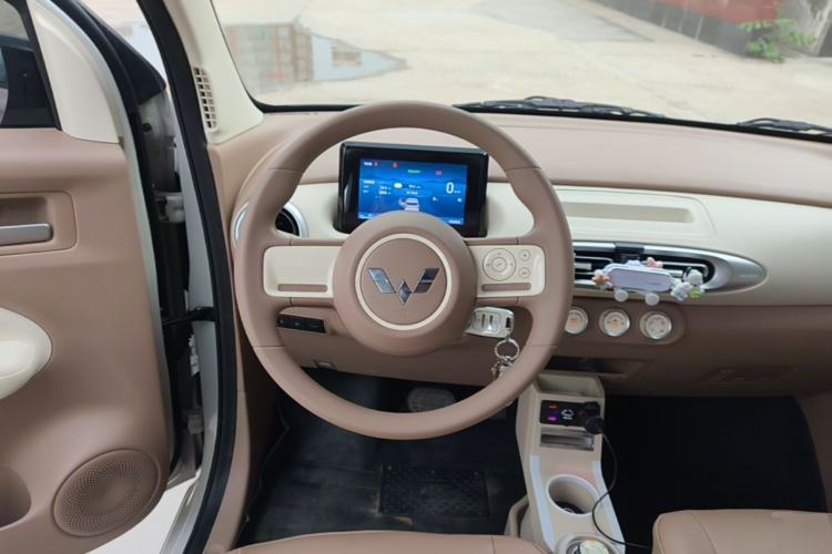 Used Wuling Hongguang MINIEV 2025 Four-Door Version Advanced Edition Steering Wheel