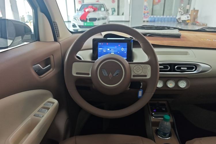 Used Wuling Hongguang MINIEV 2025 Four-Door Version Advanced Edition Steering Wheel