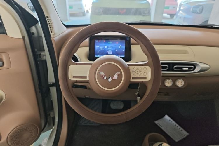 Used Wuling Hongguang MINIEV 2025 Four-Door Version Advanced Edition Steering Wheel