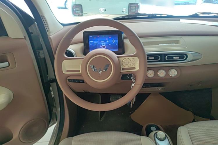 Used Wuling Hongguang MINIEV 2025 Four-Door Version Advanced Edition Steering Wheel