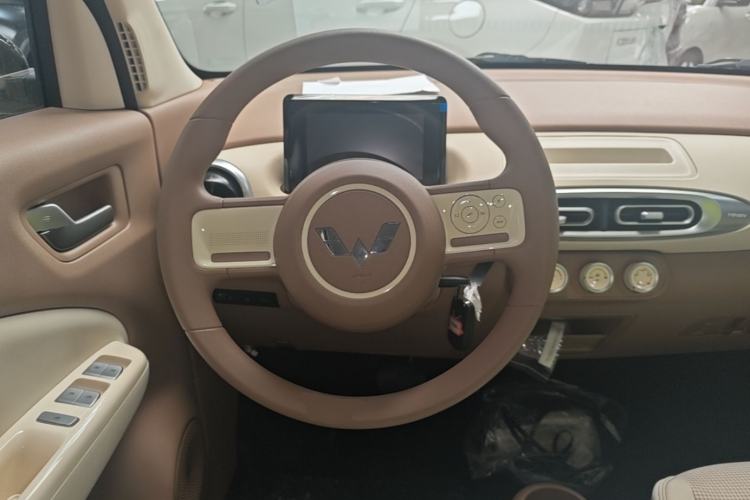 Used Wuling Hongguang MINIEV 2025 Four-Door Version Premium Edition Steering Wheel